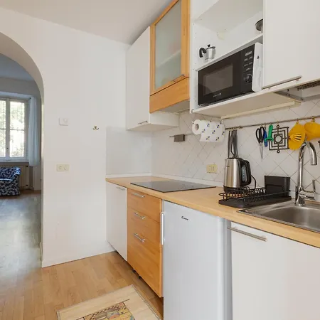 アパート Guesthost - Garibaldi & Isola District Functional *