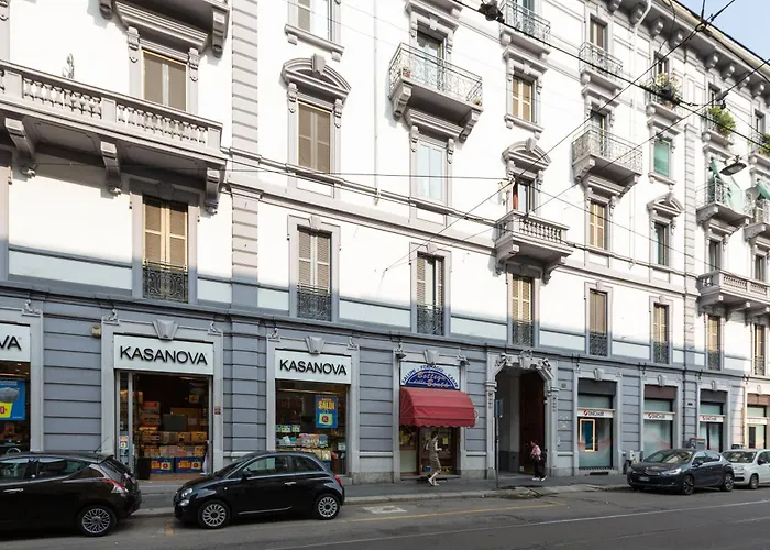 Apartment Guesthost - Garibaldi & Isola District Functional